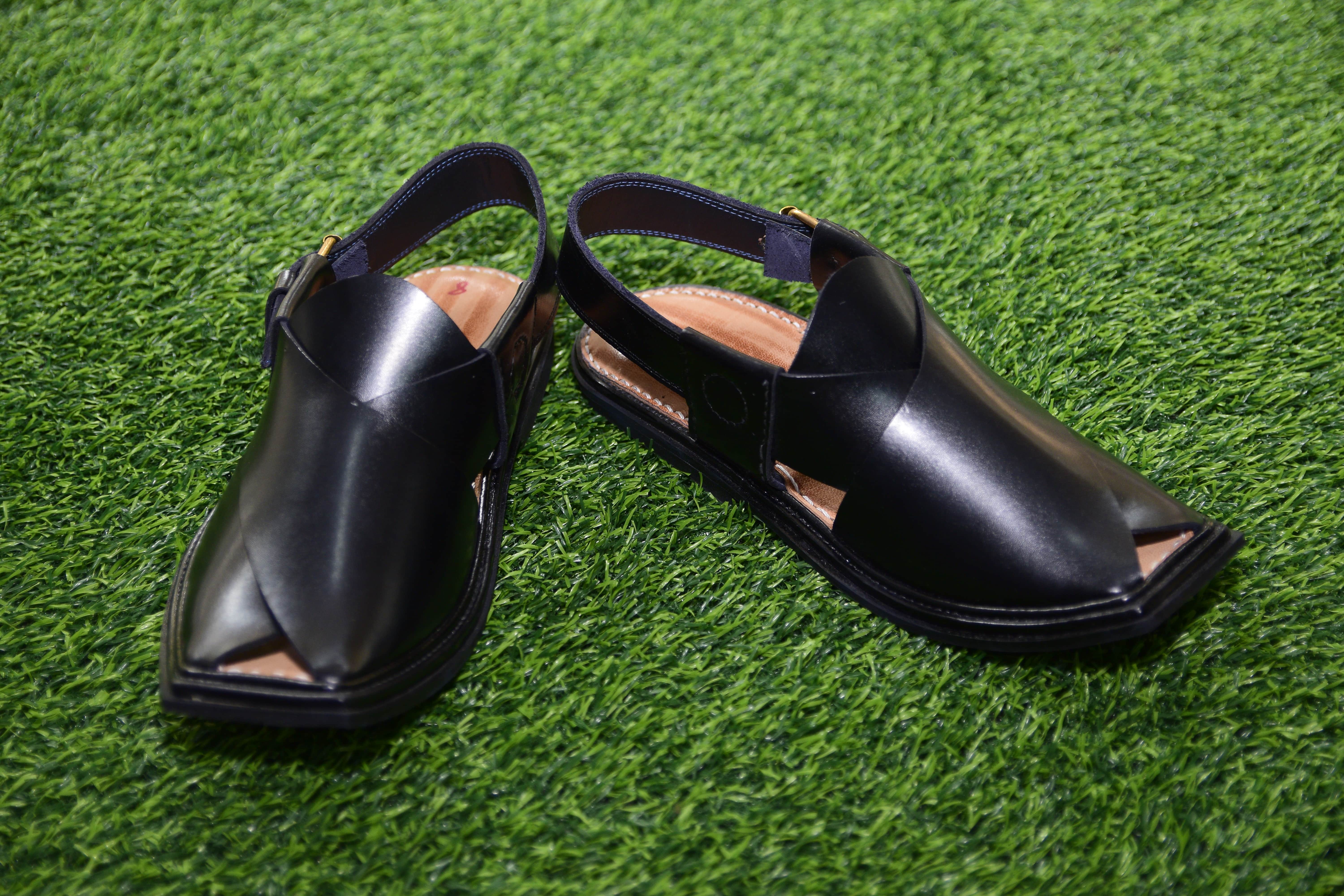 Original Karachi Leather Wachaal Cut