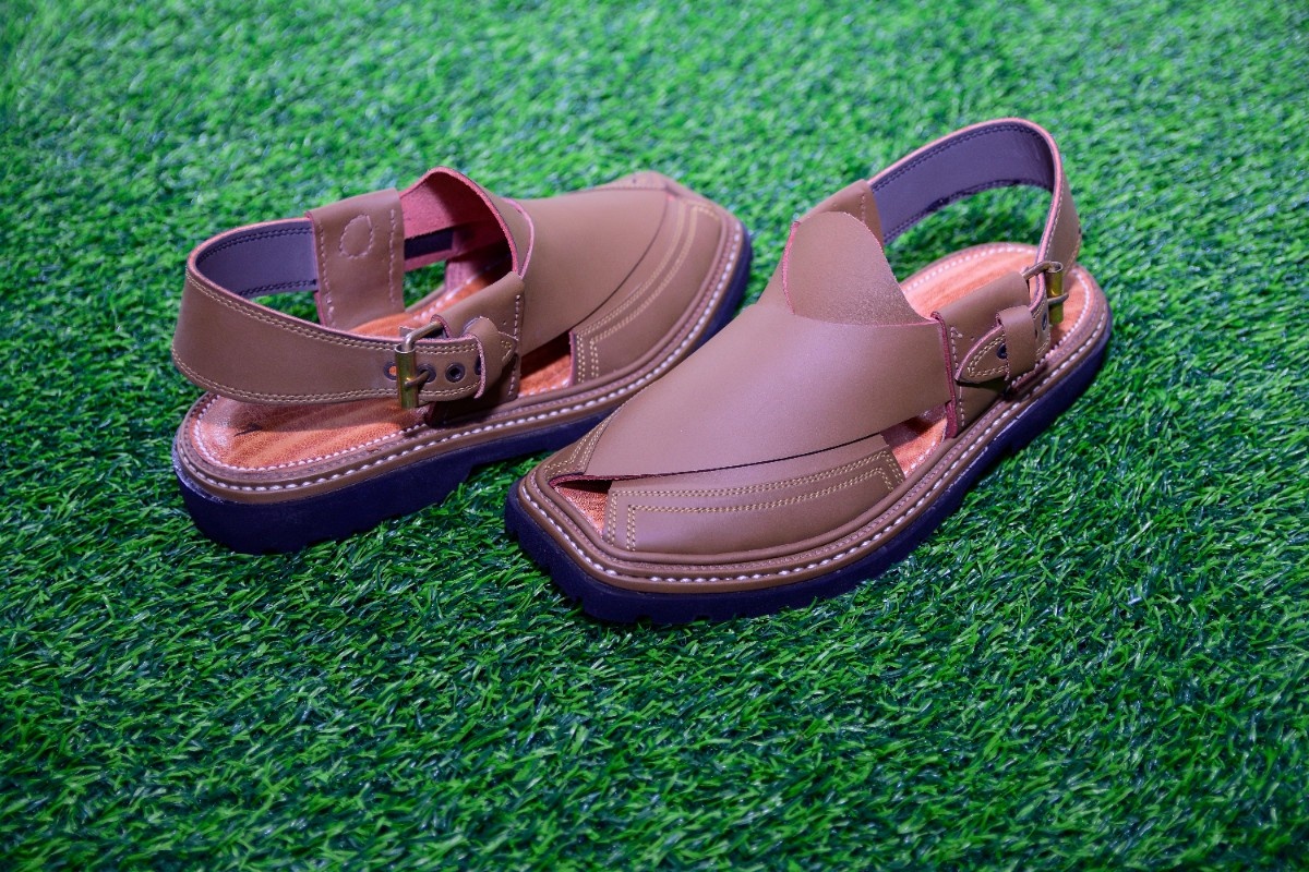 Vibram Sole Chappal – Medicated Cardamom Color