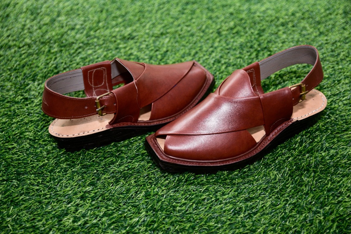 Hover Thumbnail Single Sole Norozi Chappal Brown - Made in Charsadda
